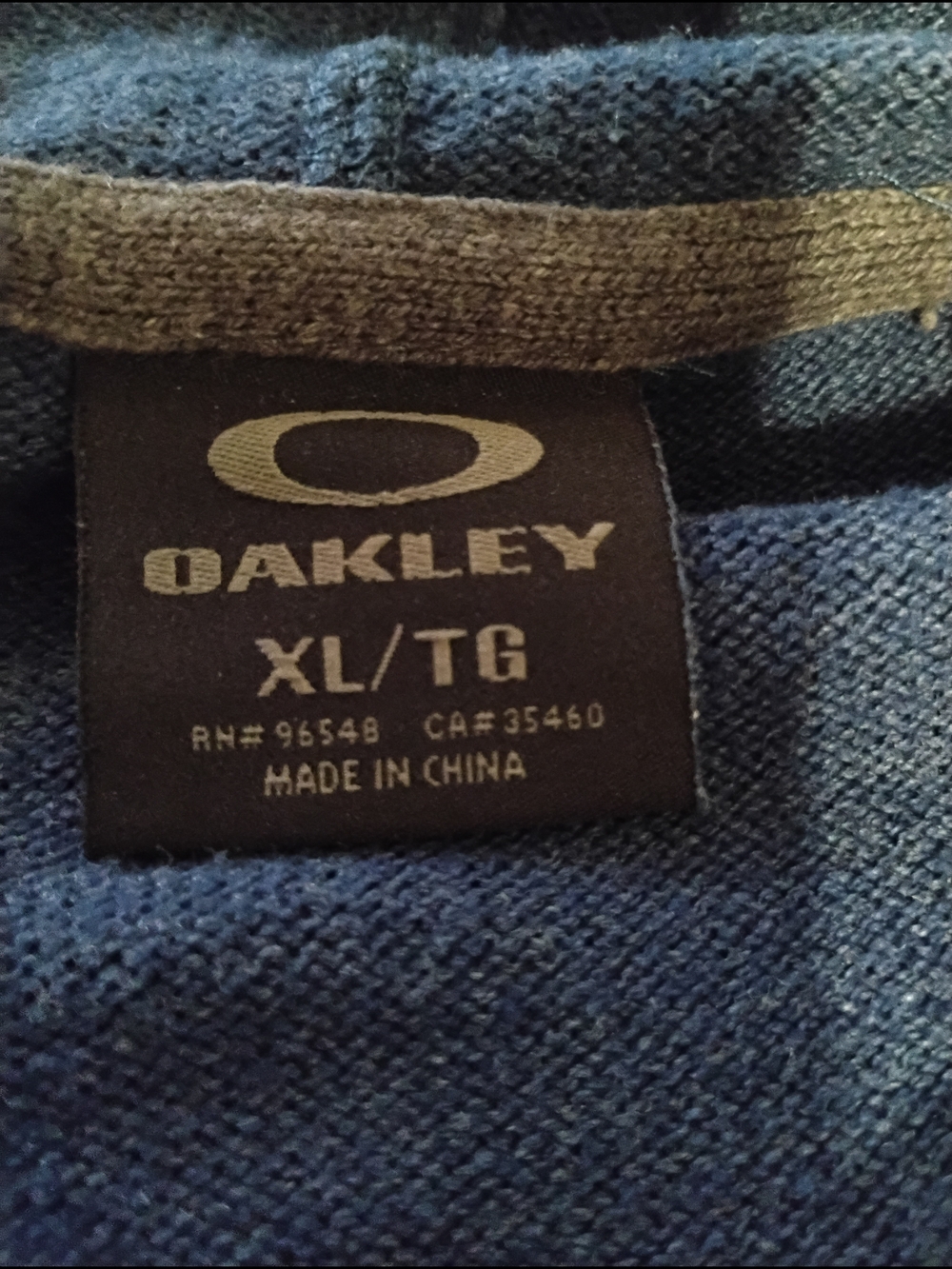 Men's Oakley Jacket - Picture 2 of 4